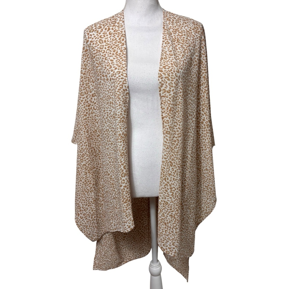 TIME AND TRU ONE SIZE FITS ALL LEOPARD PRINT CREAM WOMEN KIMONO/COVER UP